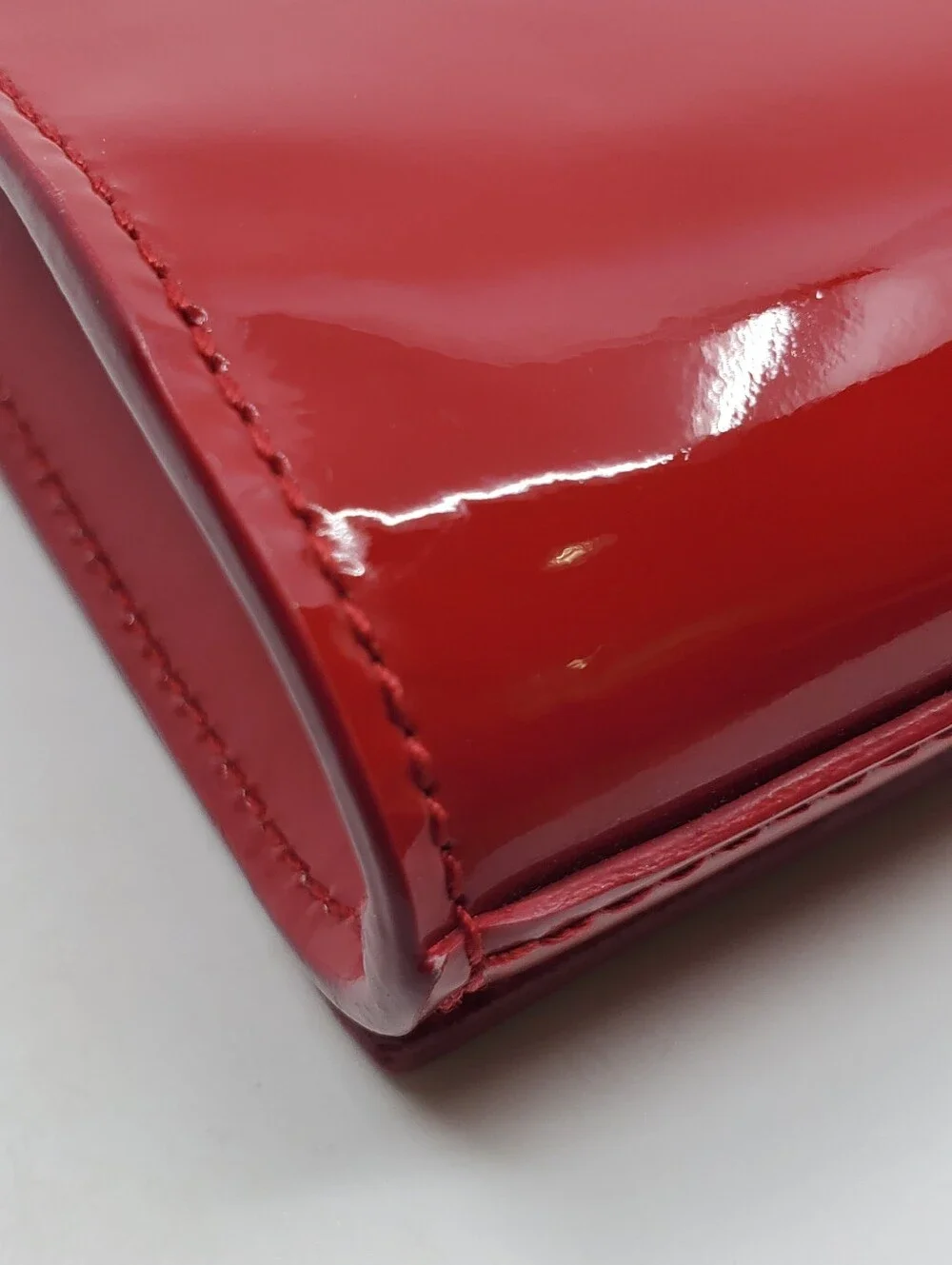 YSL Textured Patent Monogram Large Belle De Jour Clutch Red - Picture 13 of 16